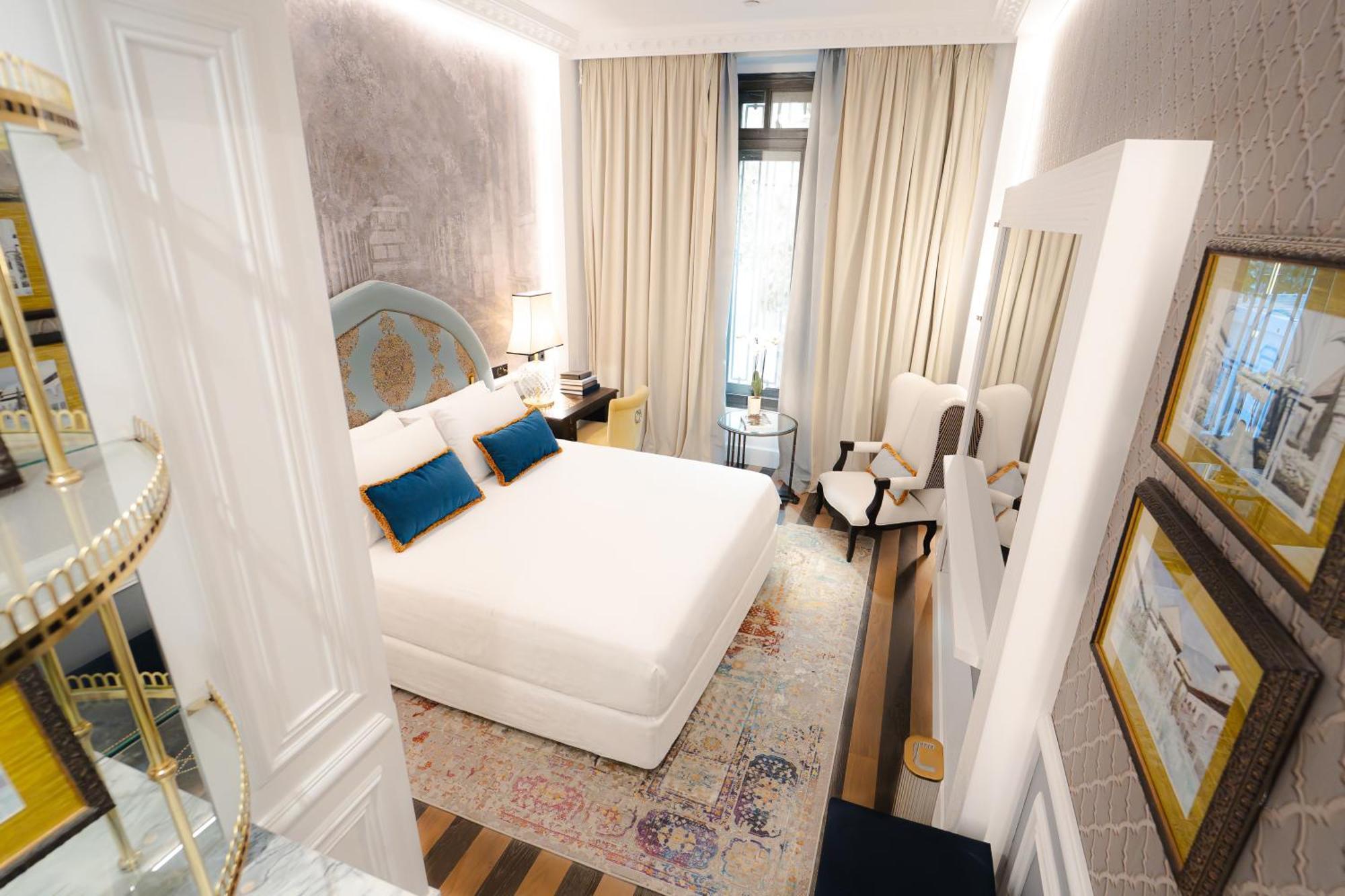Gran Hotel Claridge Granada - Preferred Hotels & Resorts — Photos 3